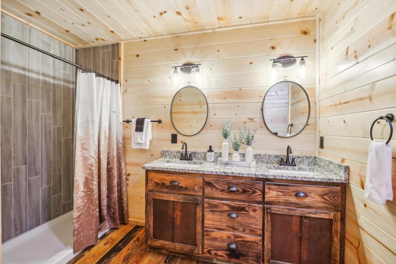 Private Murphy Cabin Rental With Wraparound Porch! Exterior photo